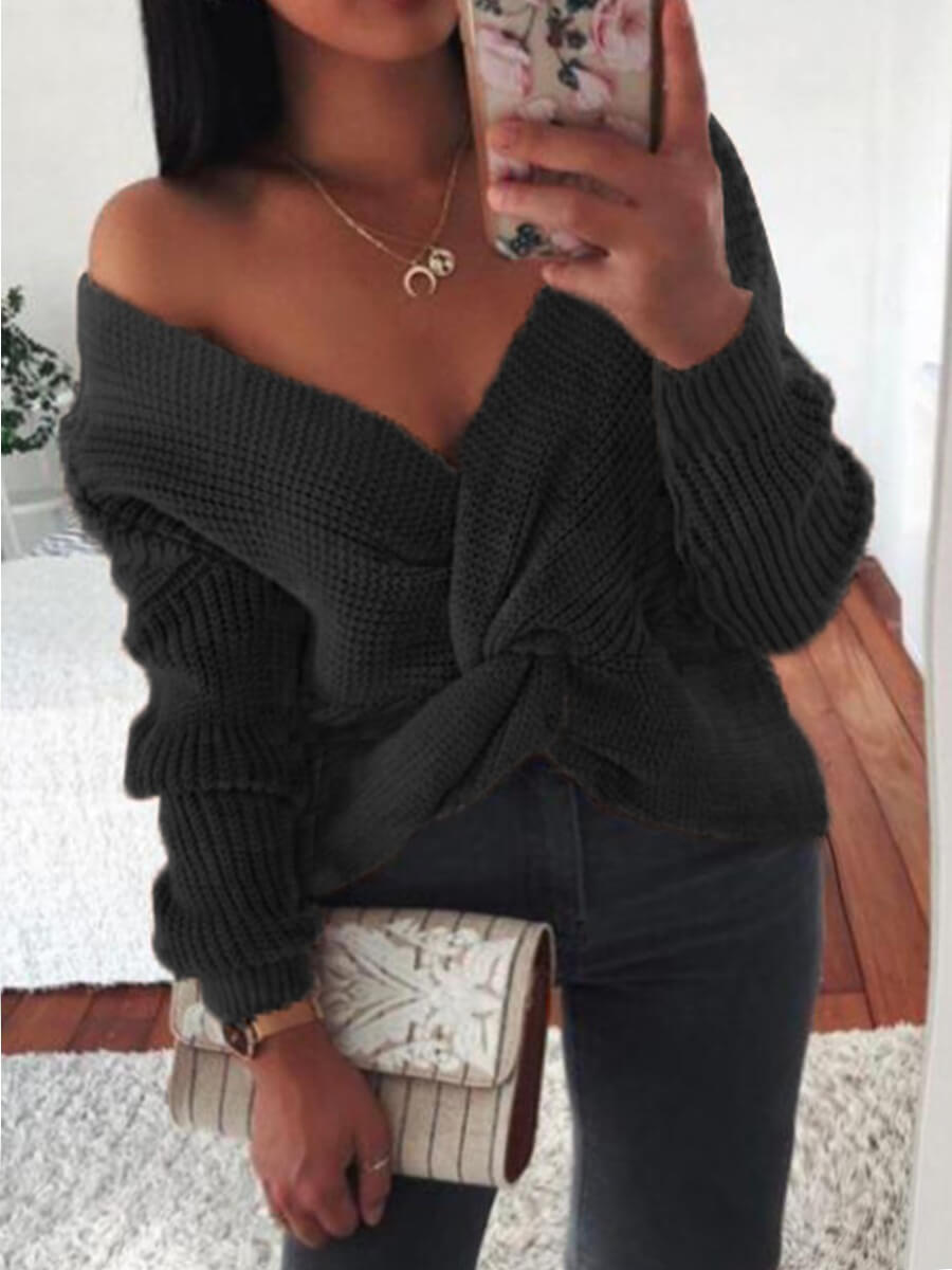 

Lovely Street Knot Design Black Plus Size Sweater