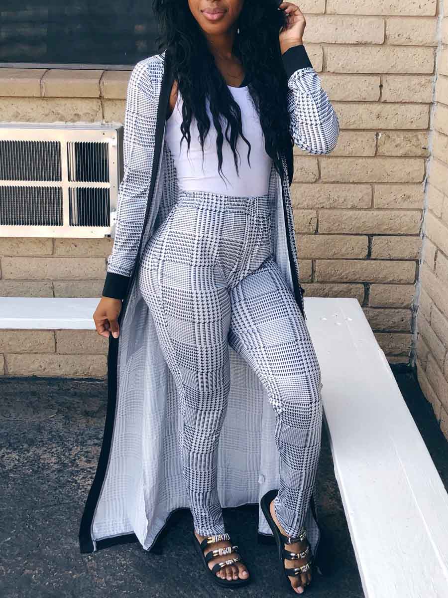 

Lovely Stylish Grid Print Black And White Two Piece Pants Set(Without Camisole