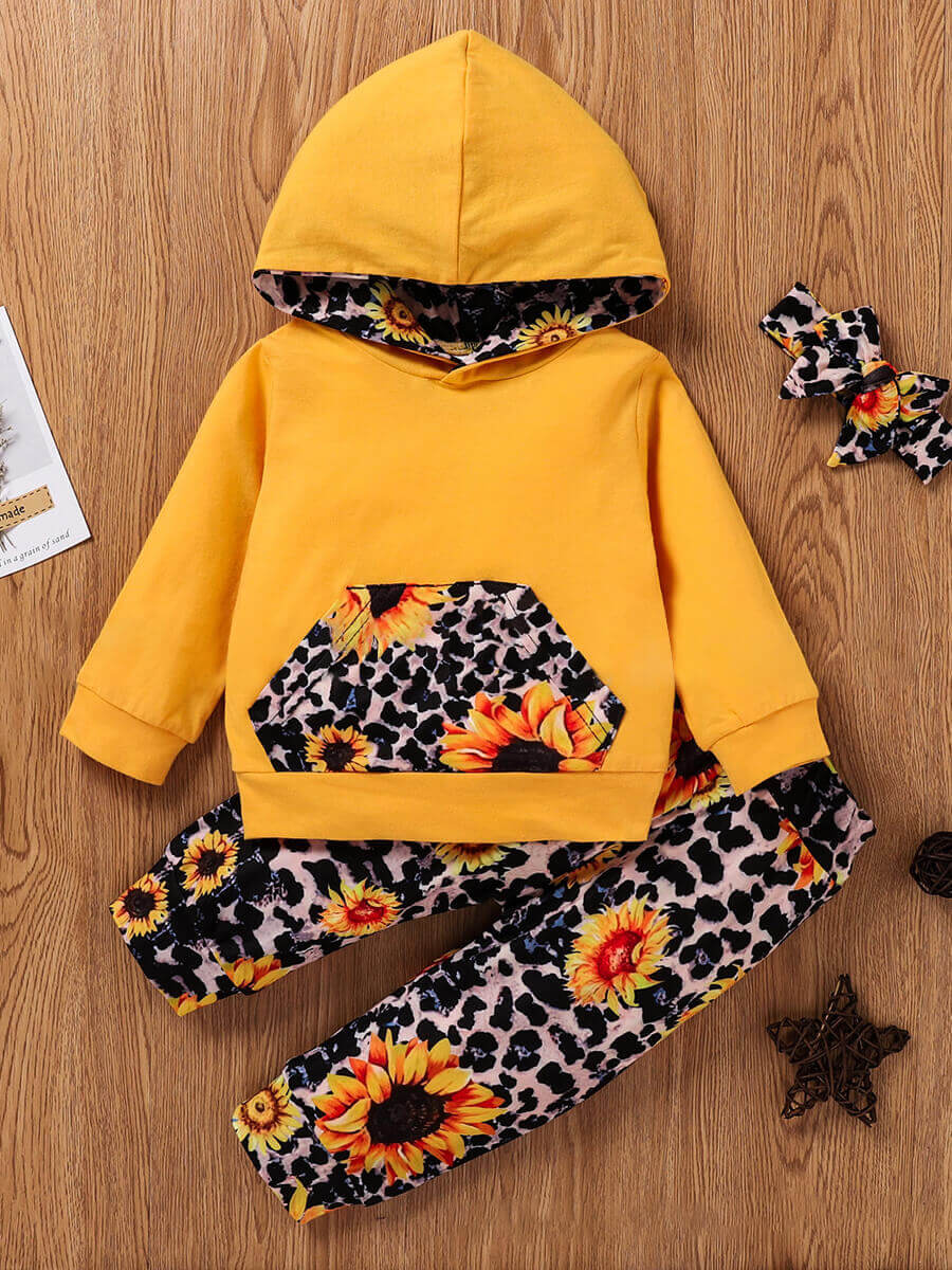 lovely Casual Hooded Collar Print Patchwork Yellow Girl Two-piece Pants Set