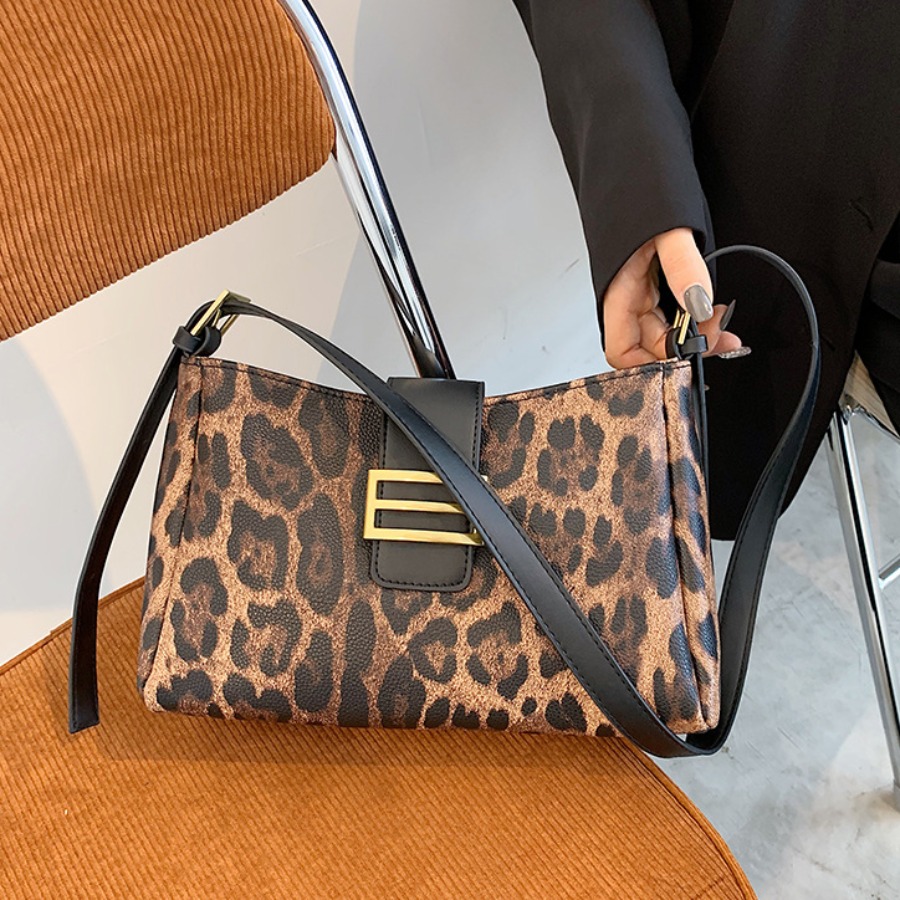 

Lovely Trendy Leopard Print Crossbody Bag