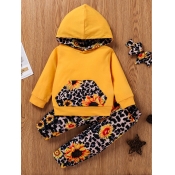 Lovely Casual Hooded Collar Print Patchwork Yellow