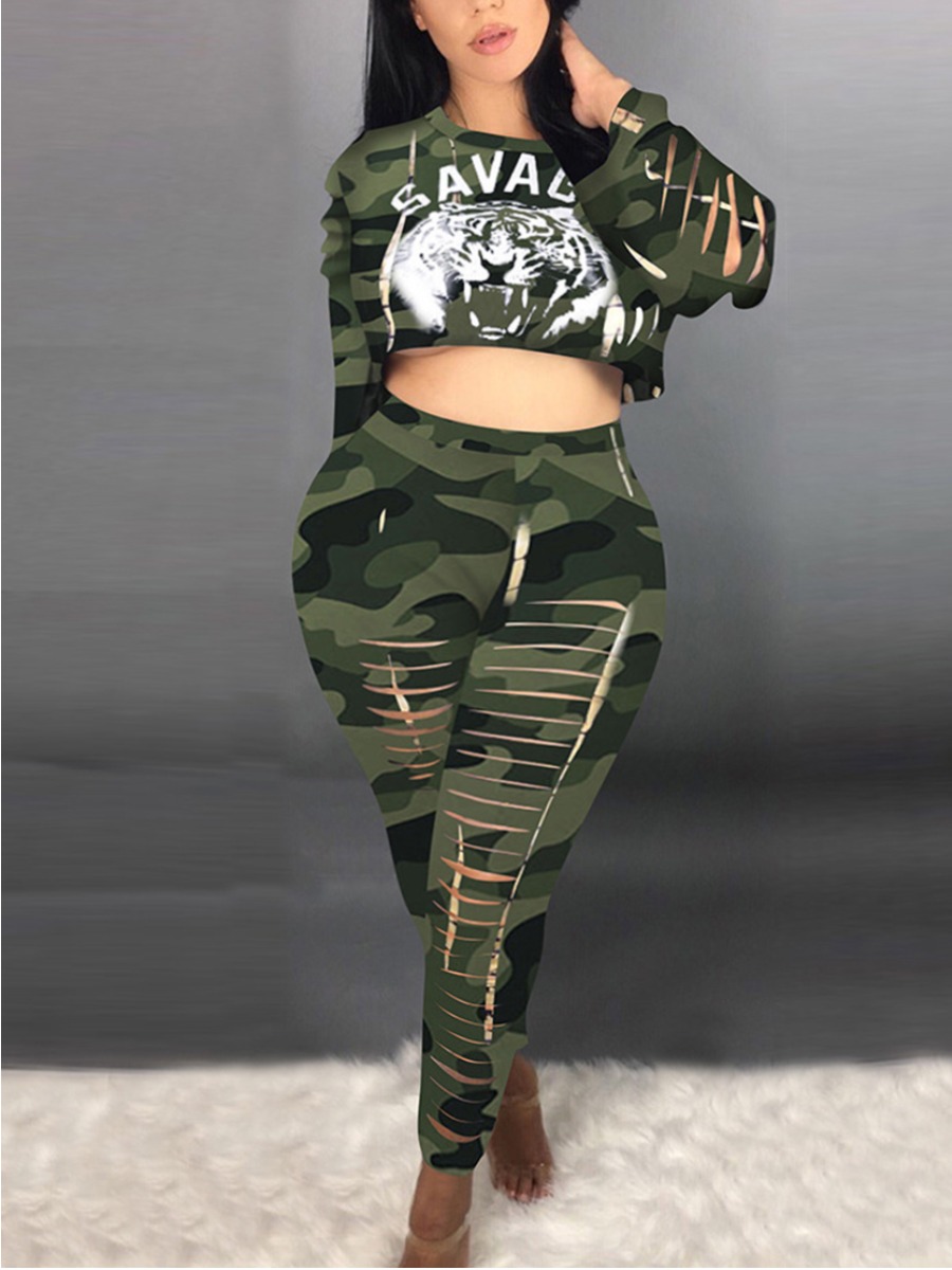 

Lovely Casual O Neck Camo Print Broken Holes Green Plus Size Two-piece Pants Set
