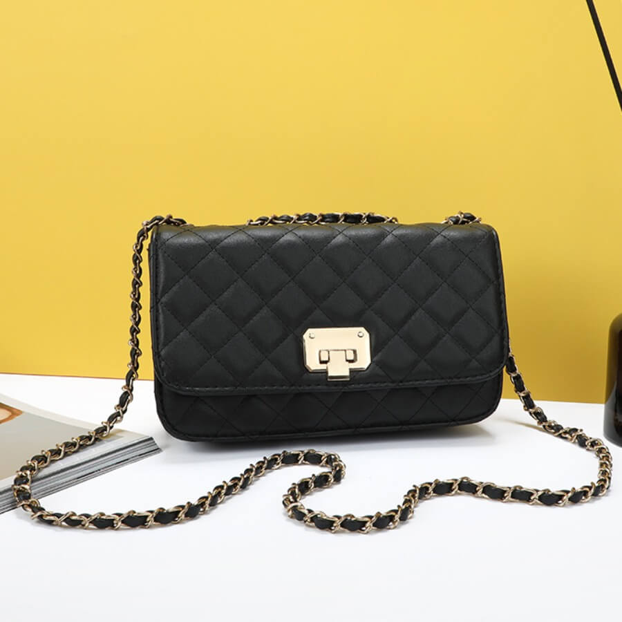 

Lovely Stylish Chain Strap Black Crossbody Bag