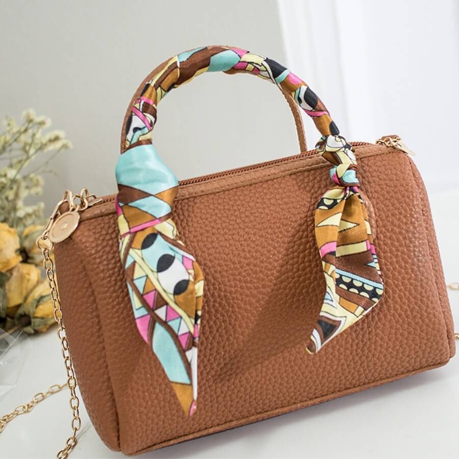 

Lovely Chic Chain Strap Brown Crossbody Bag