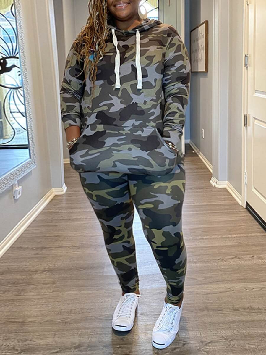 

Lovely Casual Hooded Collar Camo Print Grey Plus Size Two-piece Pants Set