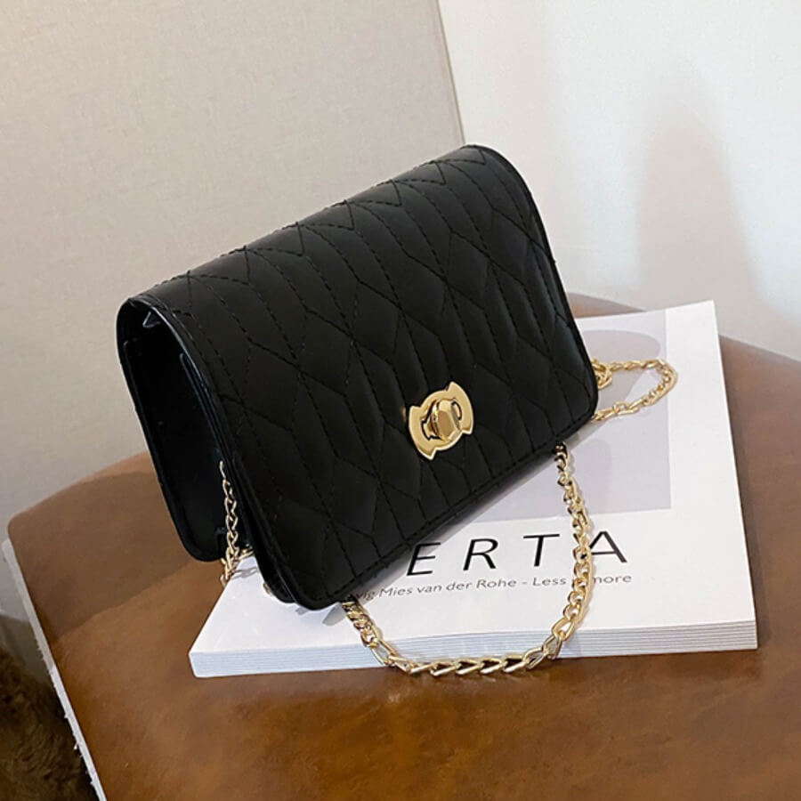 

Lovely Leisure Chain Strap Black Crossbody Bag