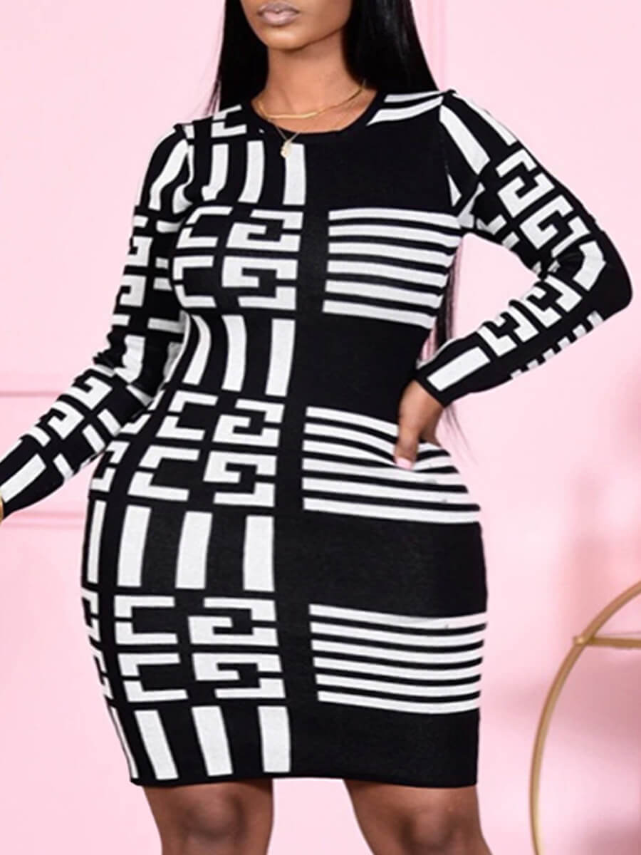 

Lovely Stylish O Neck Print Black Mini Plus Size Dress