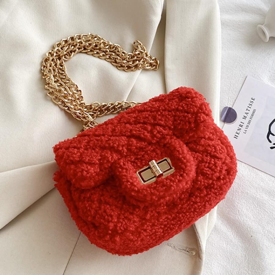 

Lovely Trendy Chain Strap Red Crossbody Bag