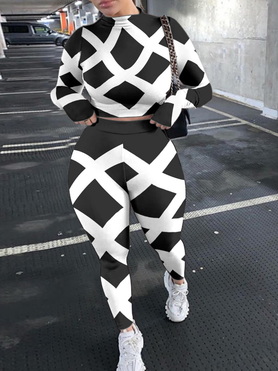 

LW Round Neck Geometric Print Pants Set, Black