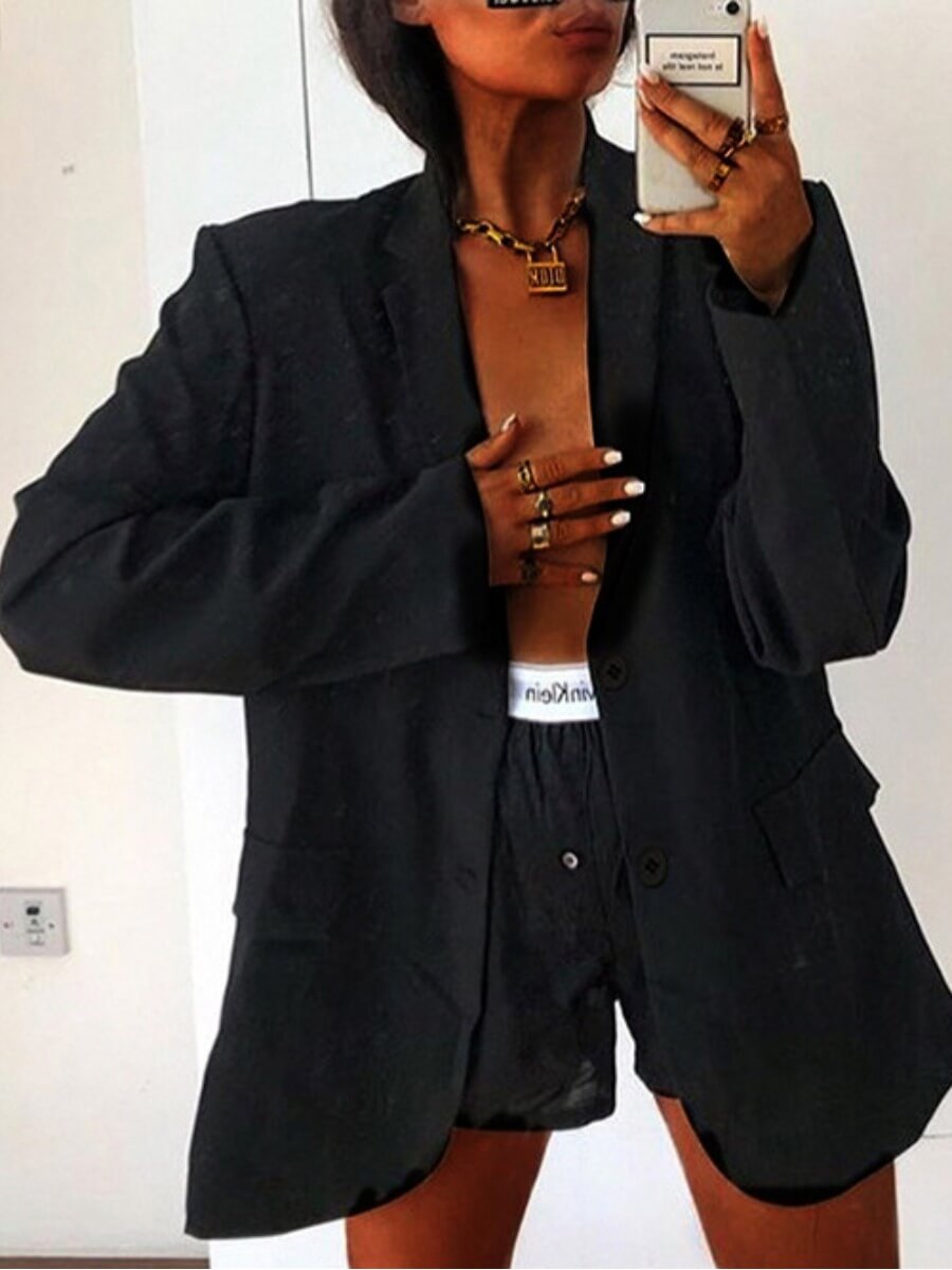 

Lovely Stylish Turn-back Collar Buttons Design Black Blazer
