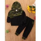 Lovely Sportswear Hooded Collar Camo Print Patchwo