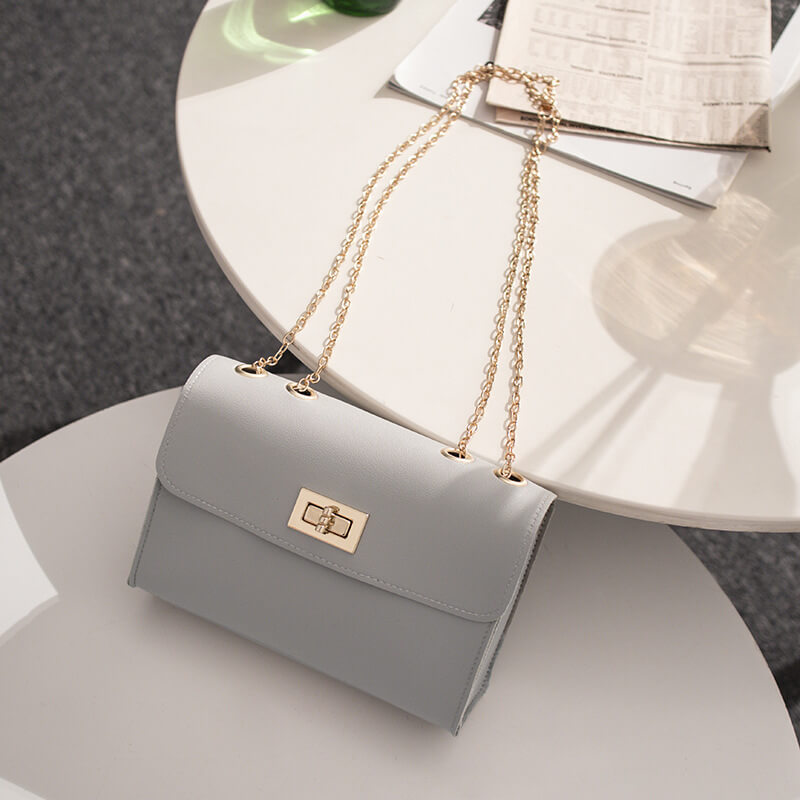 

Lovely Trendy Chain Strap Grey Crossbody Bag