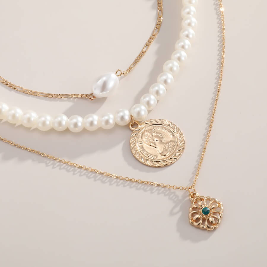 Lovely Trendy Hollow-out Gold Necklace