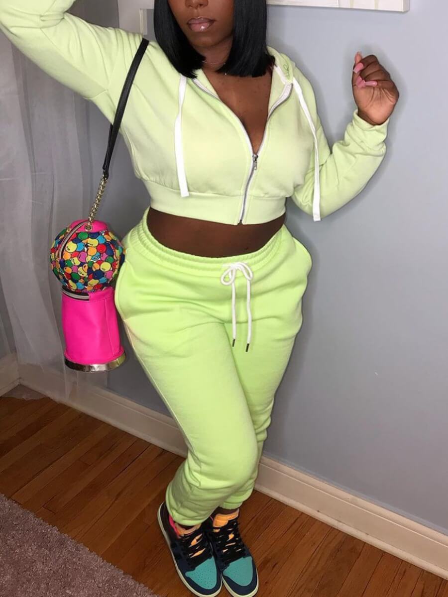 

Lovely Casual Hooded Collar Drawstring Green Two Piece Pants Set