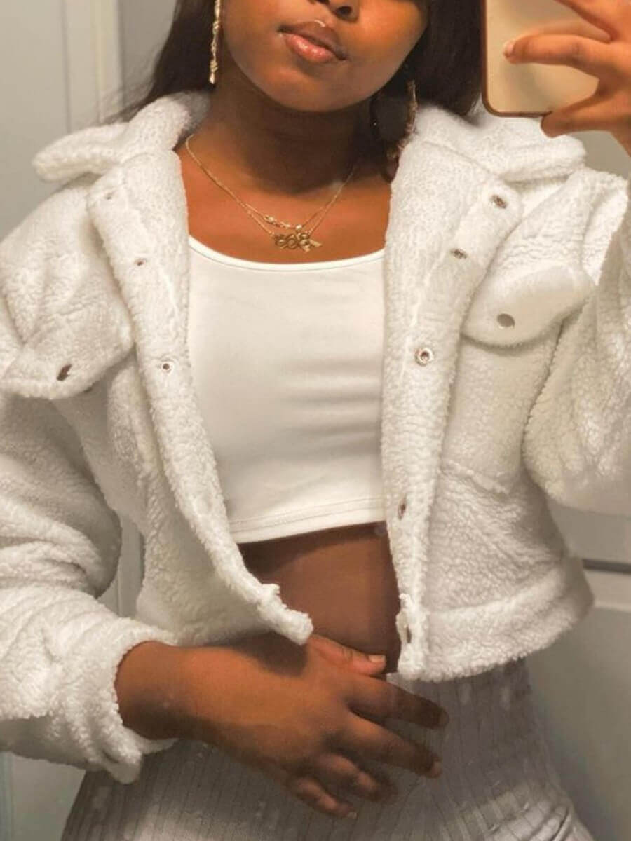 

Lovely Chic Pocket Button Design White Faux Fur