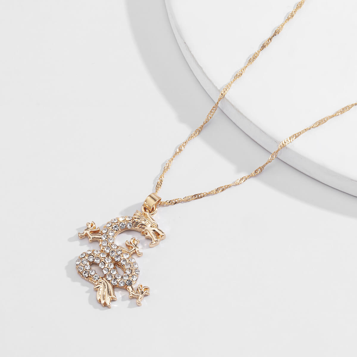 

Lovely Retro Rhinestone Decorative Gold Necklace