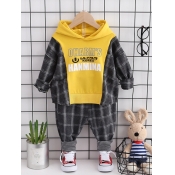 Lovely Casual Hooded Collar Letter Plaid Print Yel