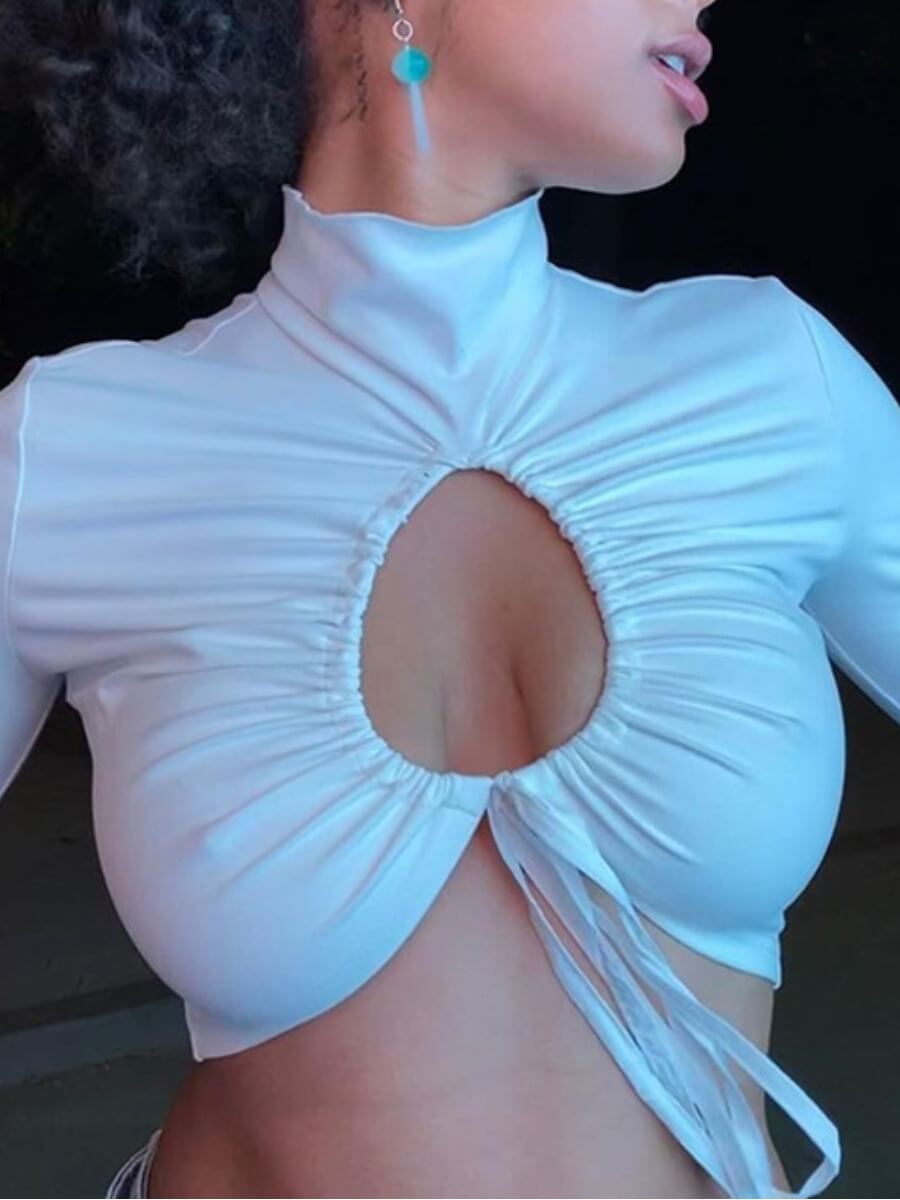 

Lovely Stylish Bandage Hollow-out Design White T-shirt