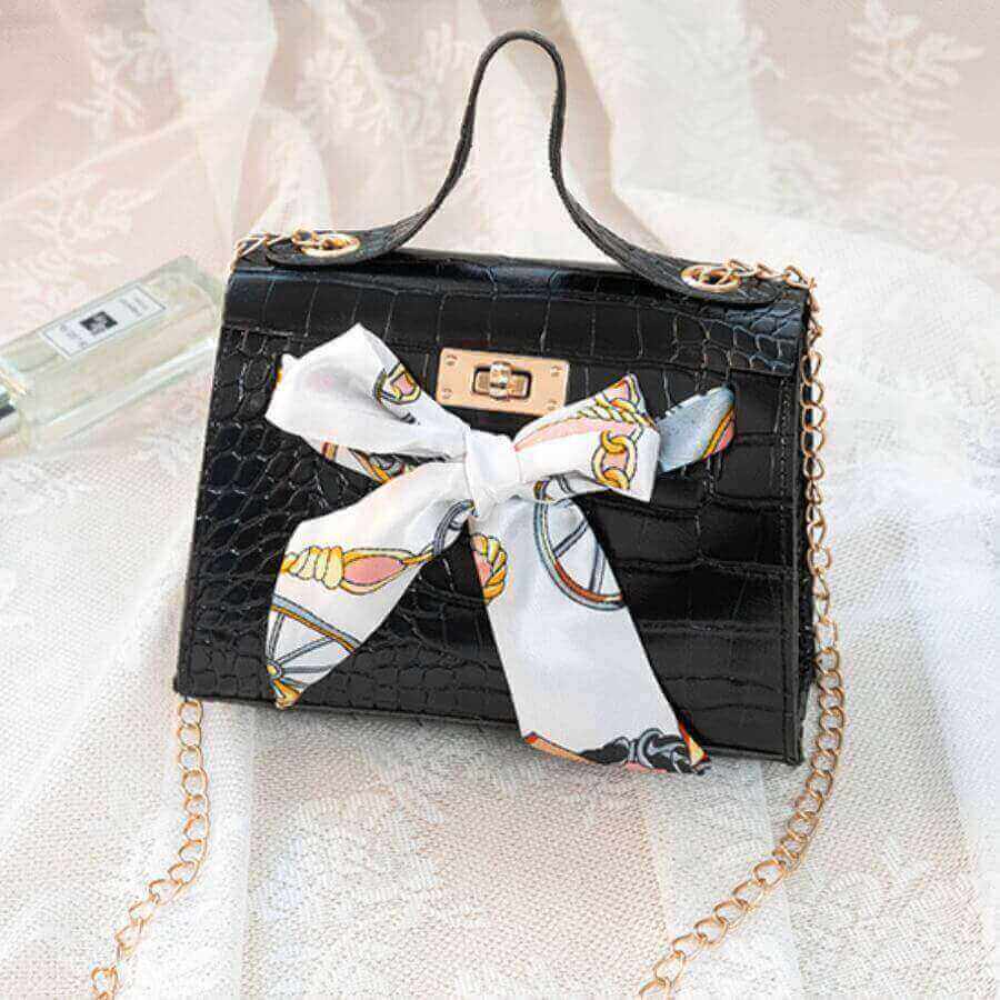 

Lovely Elegant Metal Accessories Decoration Knot Design Black Crossbody Bag