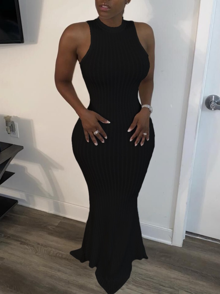 

Lovely Elegant O Neck Mermaid Black Floor Length Dress, White