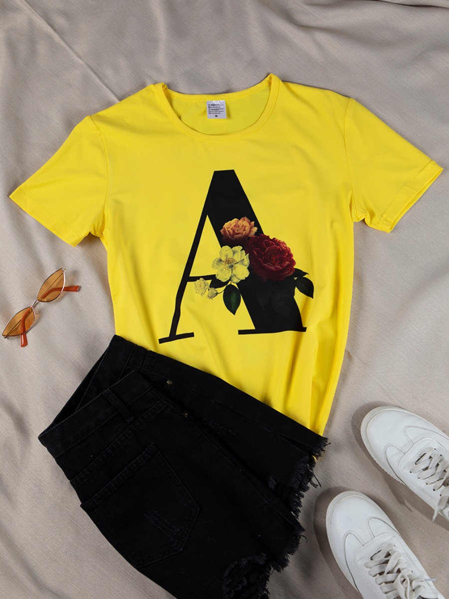 

Lovely Casual Floral Letter Print Yellow T-shirt