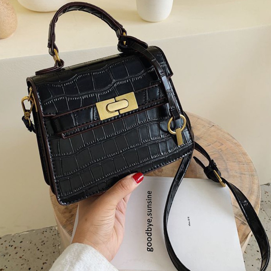 

Lovely Casual Metal Accessories Decoration Black Crossbody Bag