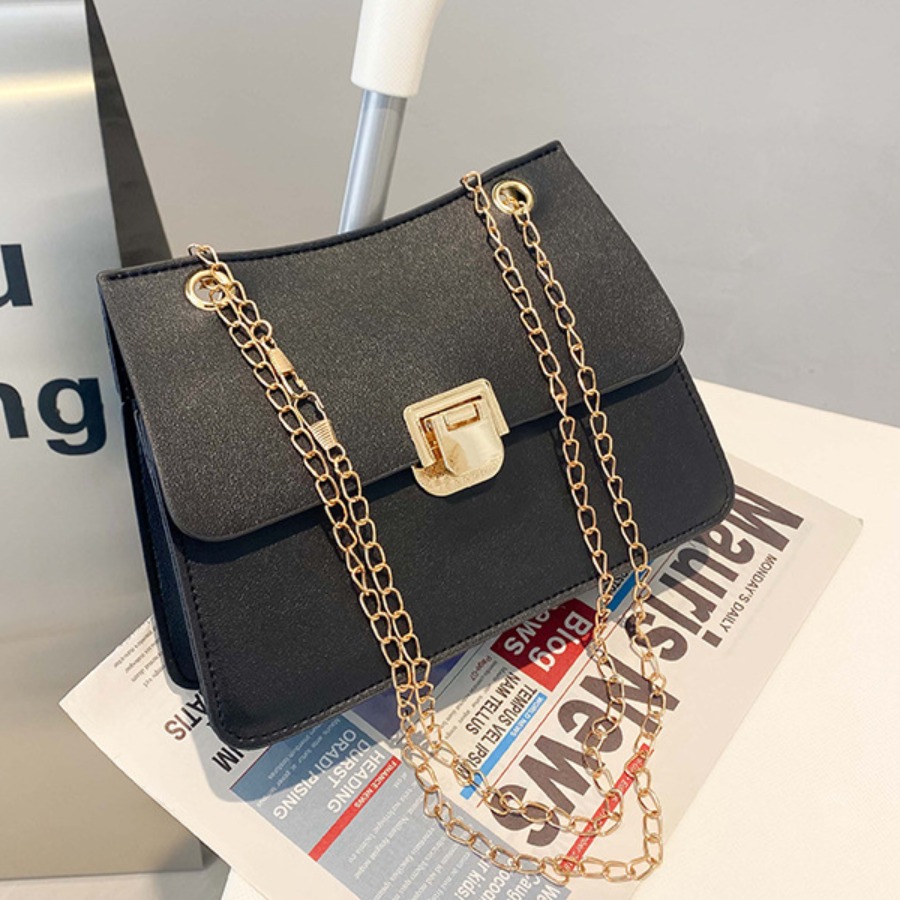 

Lovely Casual Chain Strap Black Crossbody Bag