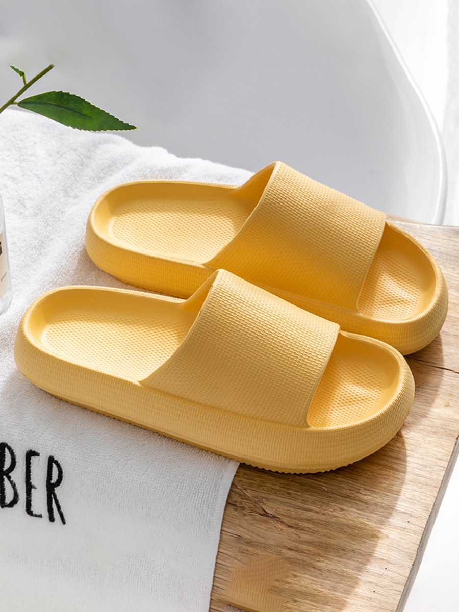

Lovely Casual Round Toe Yellow Slippers