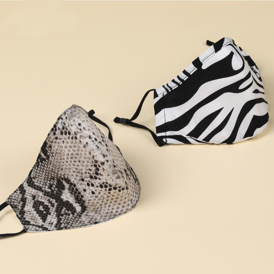 

Lovely Casual Animal Print Black Face Mask