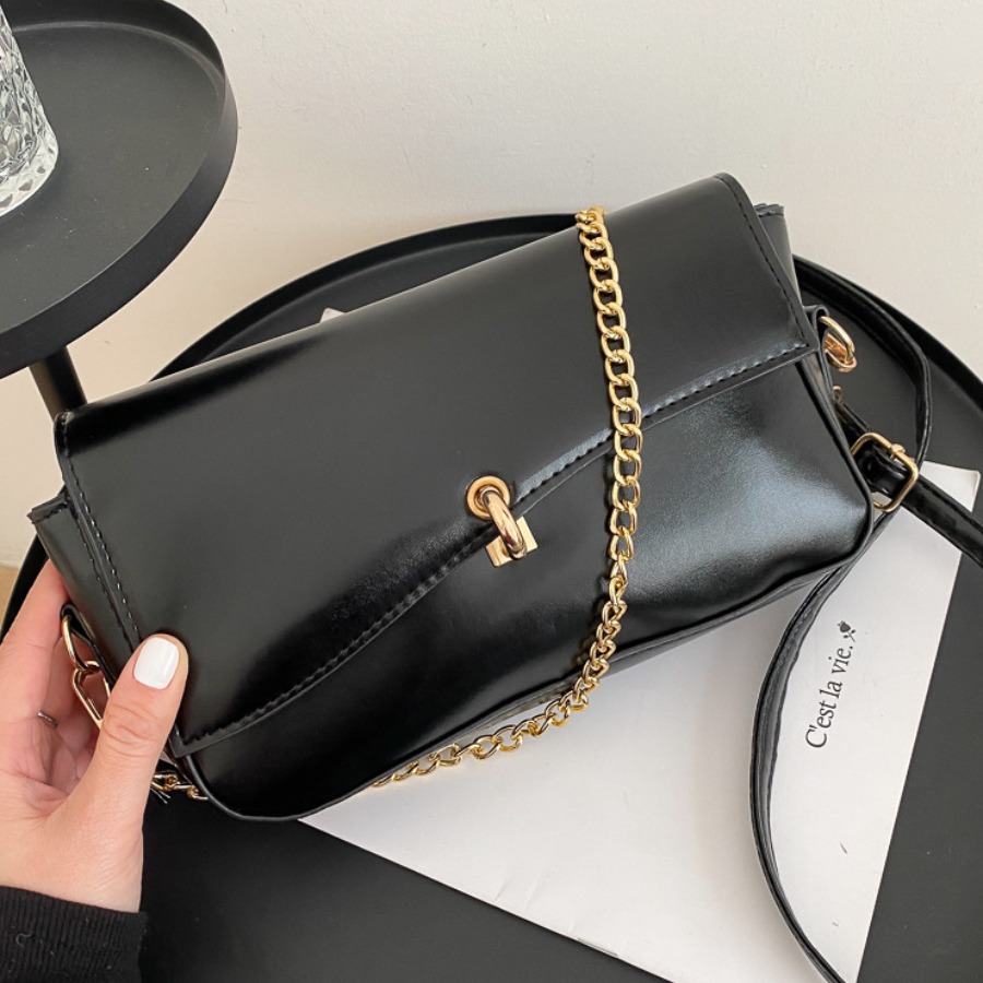 

Lovely Casual Chain Strap Black Crossbody Bag