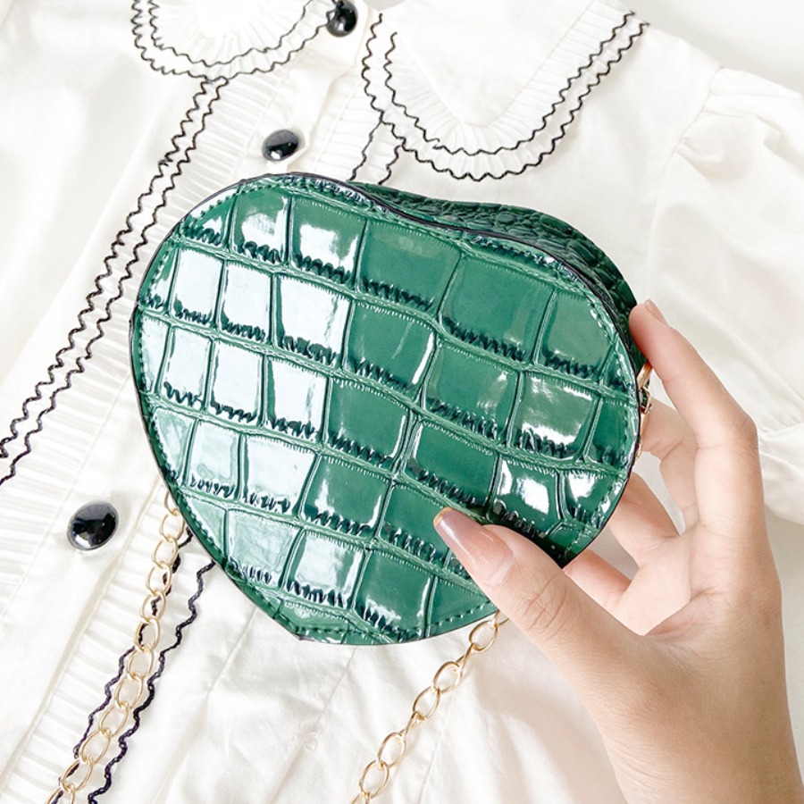 

Lovely Street Heart-shaped Chain Strap Green Crossbody Bag