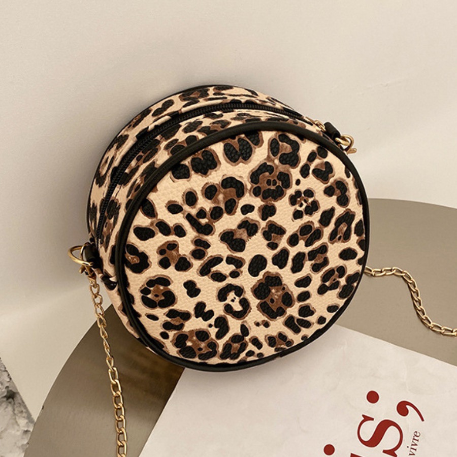 

Lovely Casual Leopard Print Beige Crossbody Bags