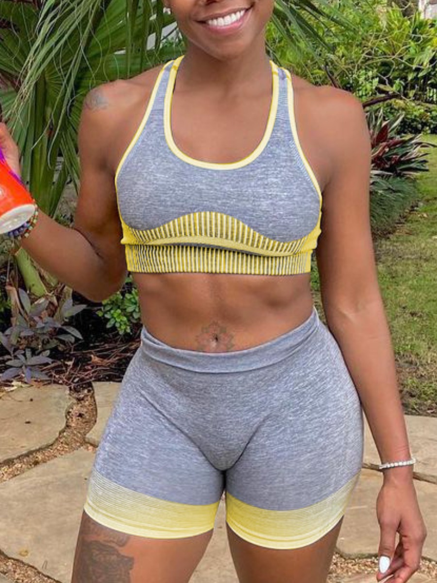 

LW Sporty U Neck Color-lump Yellow Yoga Two Piece Shorts Set
