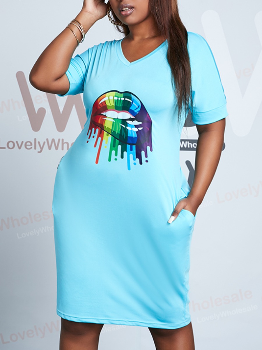 

Lovely Plus Size Street V Neck Lip Print Baby Blue Knee Length Dress