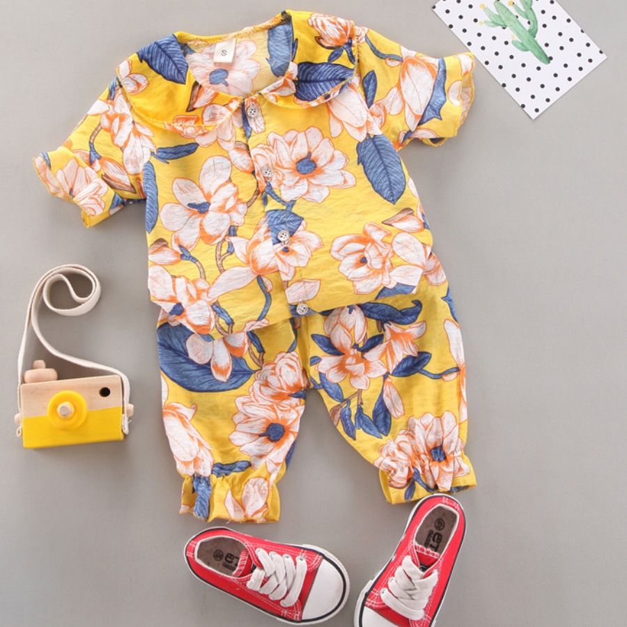 

Lovely Girl Sweet Floral Print Ruffle Design Yellow Two Piece Pants Set