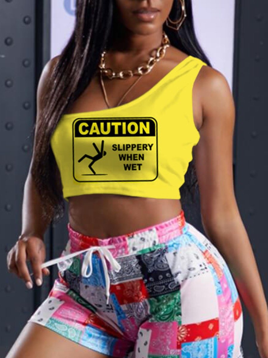 

LW Street One Shoulder Letter Print Yellow Camisole