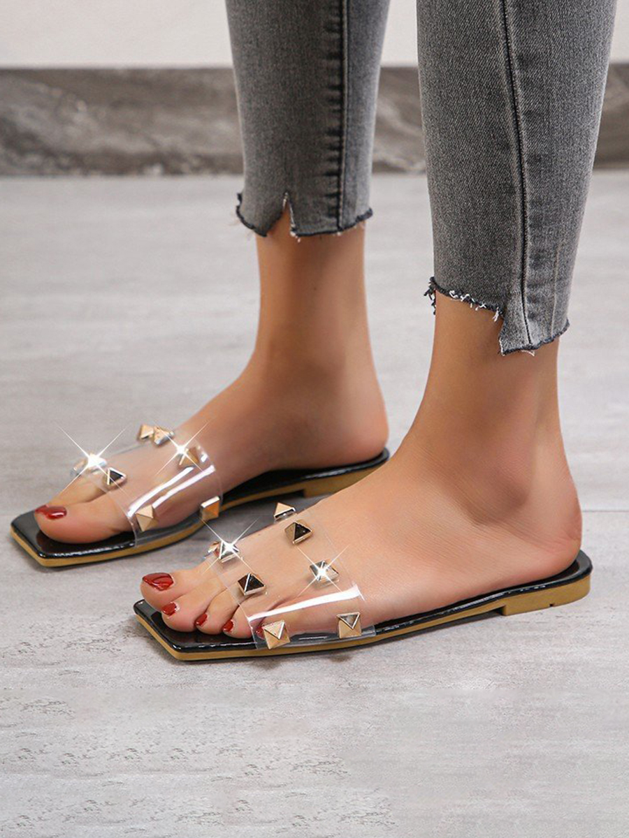 

Lovely Street Rivet Decoration Black Slippers