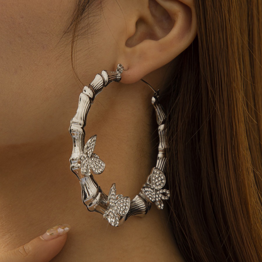 

LW Casual Butterfly Decoration Silver Earring
