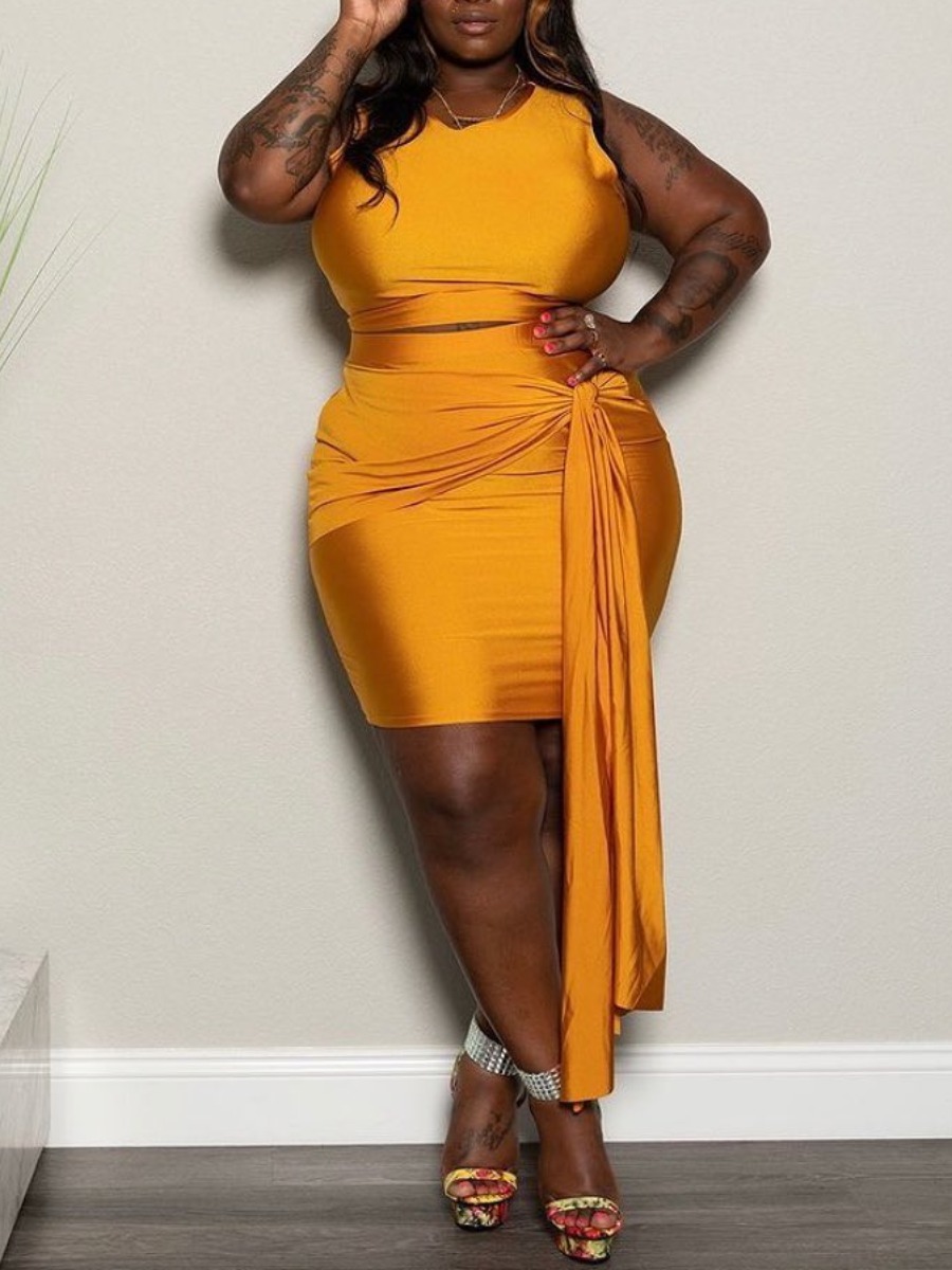 

Lovely Plus Size Casual O Neck Bandage Design Yellow Two-piece Skirt Set