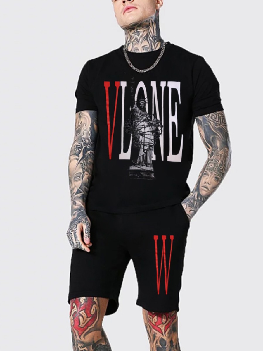 

Lovely Men Casual O Neck Letter Print Black Two Piece Shorts Set