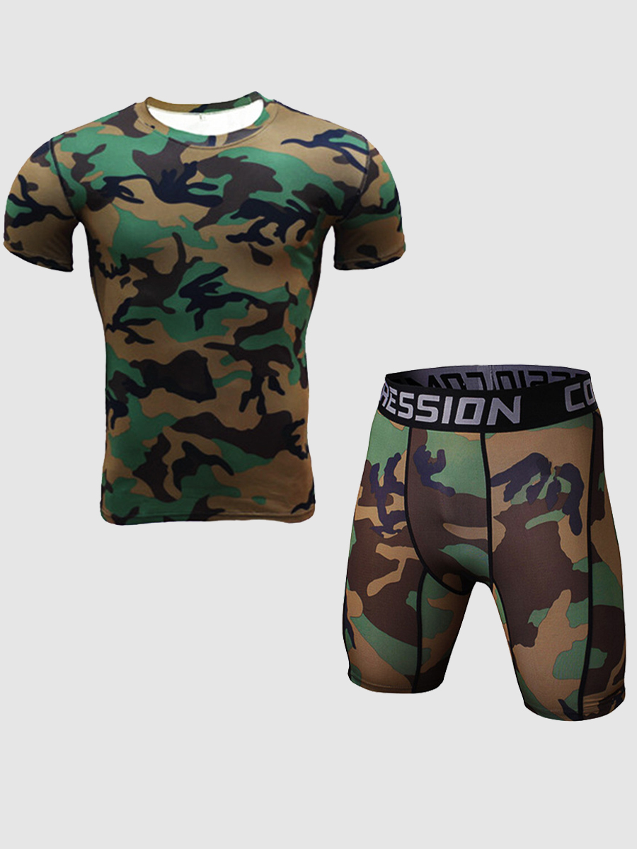 

Lovely Men Sporty Letter Camo Print Two Piece Shorts Set, Army green camouflag