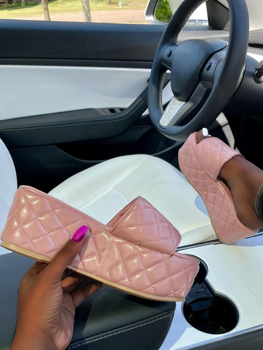 

LW Casual Quilted Slide Pink Platform Slides