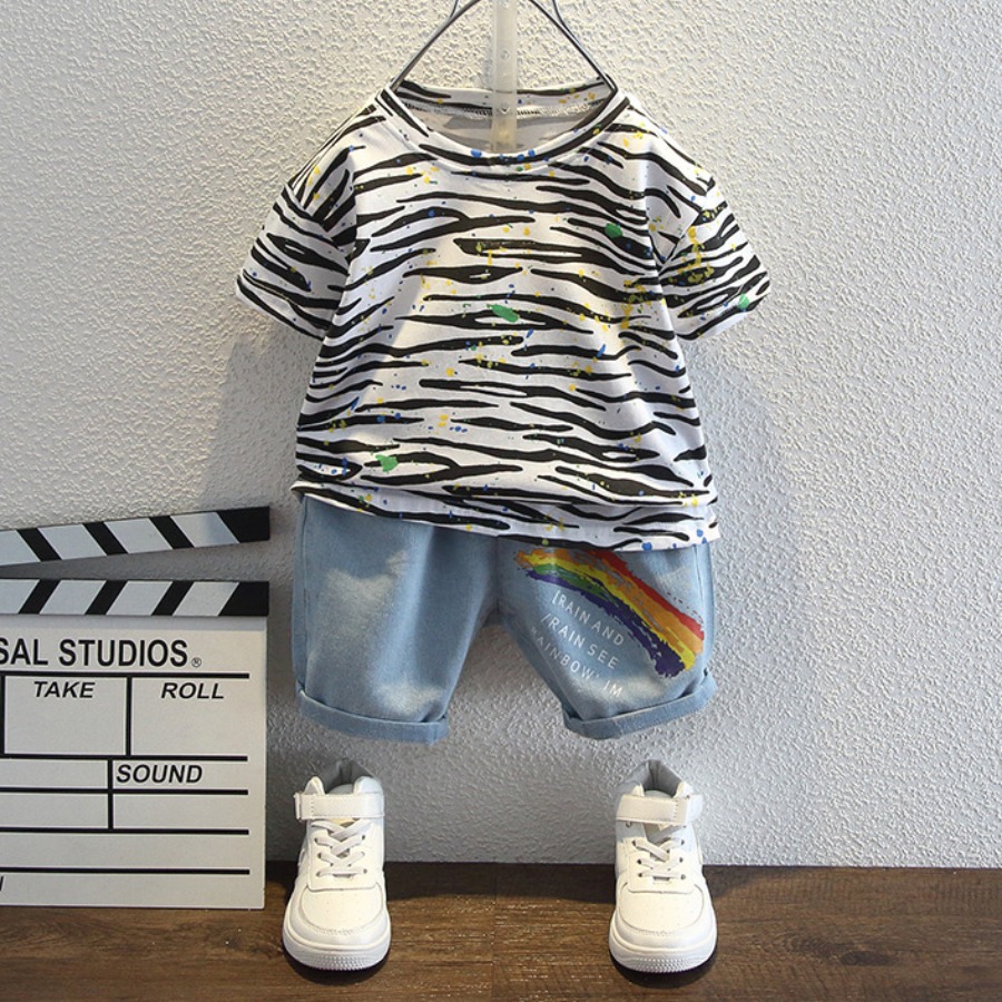 

Lovely Girl Casual Zebra Stripe Letter Print White Two Piece Shorts Set