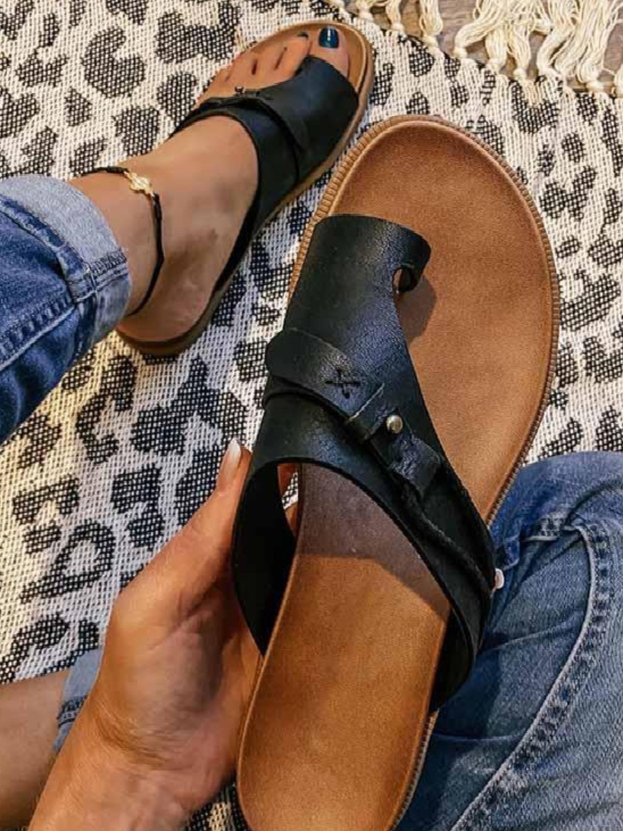 

LW Casual Round-toe Black Slippers
