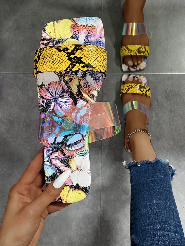 

Lovely Casual Cobra Print Yellow Slippers