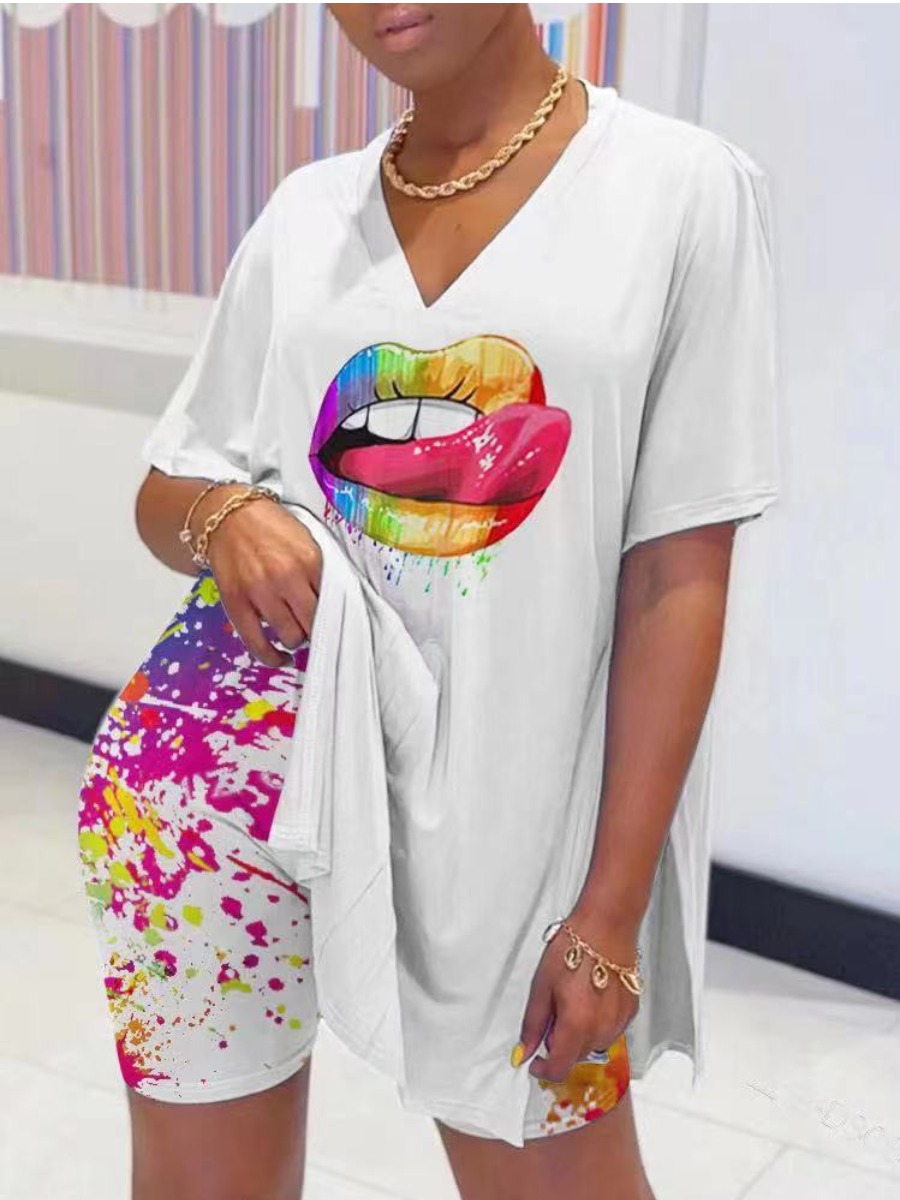 

Lovely Street Splash-ink Design Lip Print White Two Piece Shorts Set