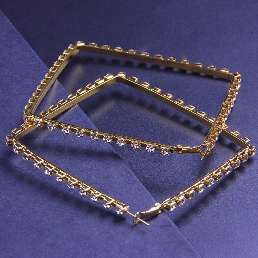 

LW Street Sqaure Gold Earring