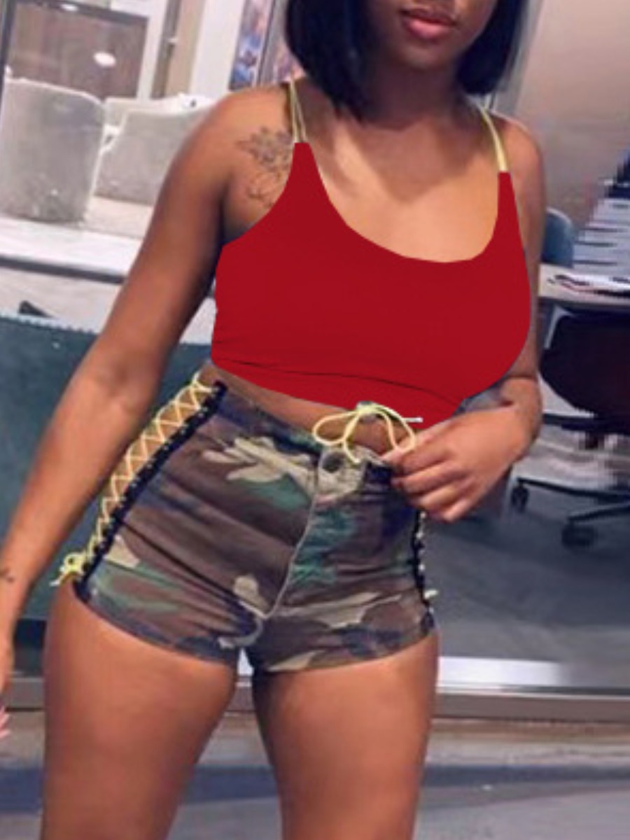 

Lovely Street Camo Print Bandage Design Red Two Piece Shorts Set