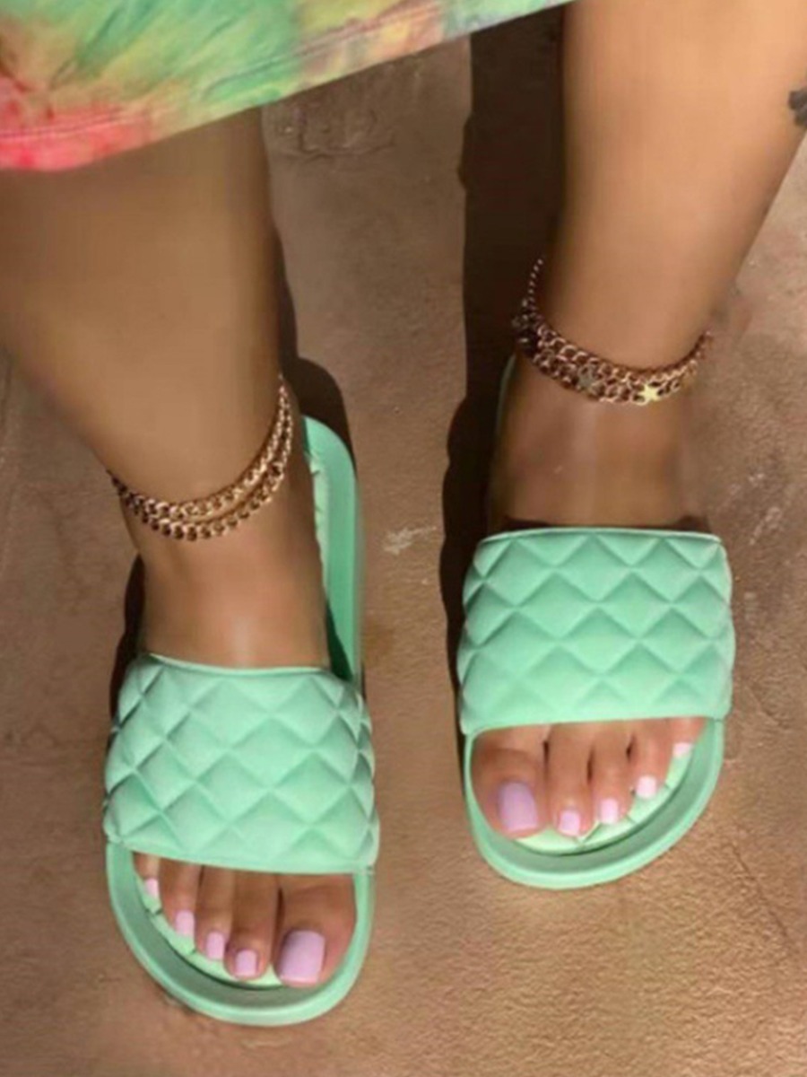 

LW Casual Quilted Slide Green Slippers