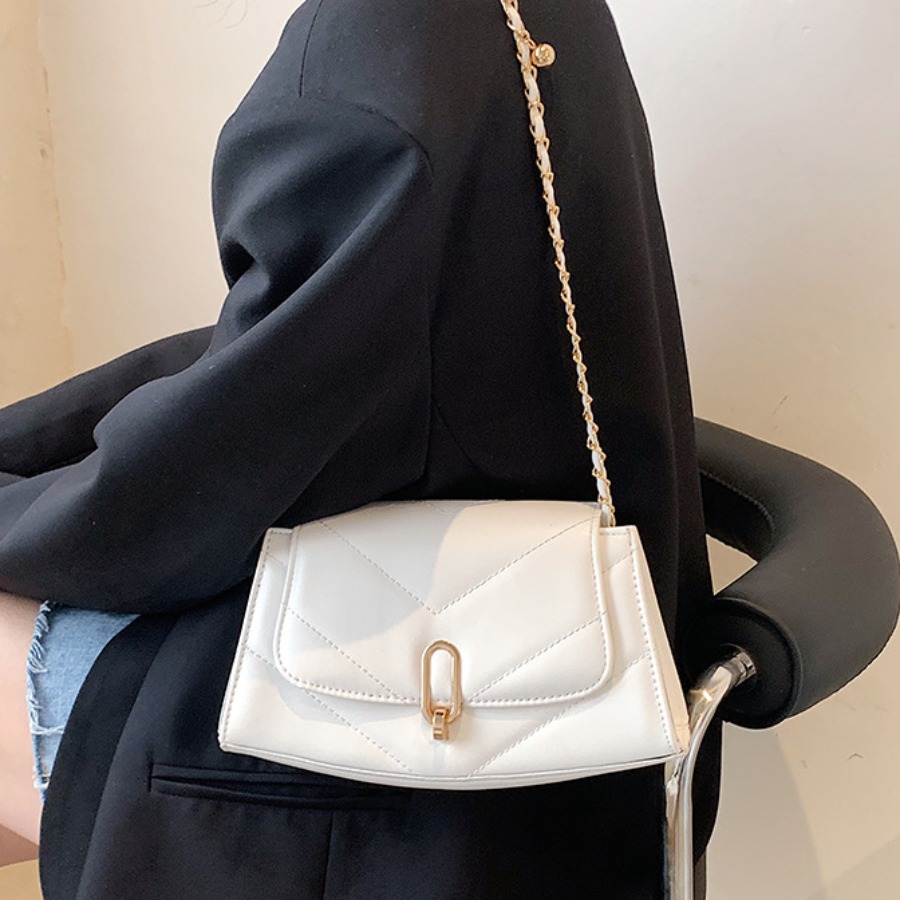 

Lovely Casual Geometric Pattern White Crossbody Bag